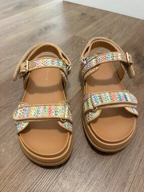 EUC BCBGeneration Bara Platform Slingback Sandal | Size 9